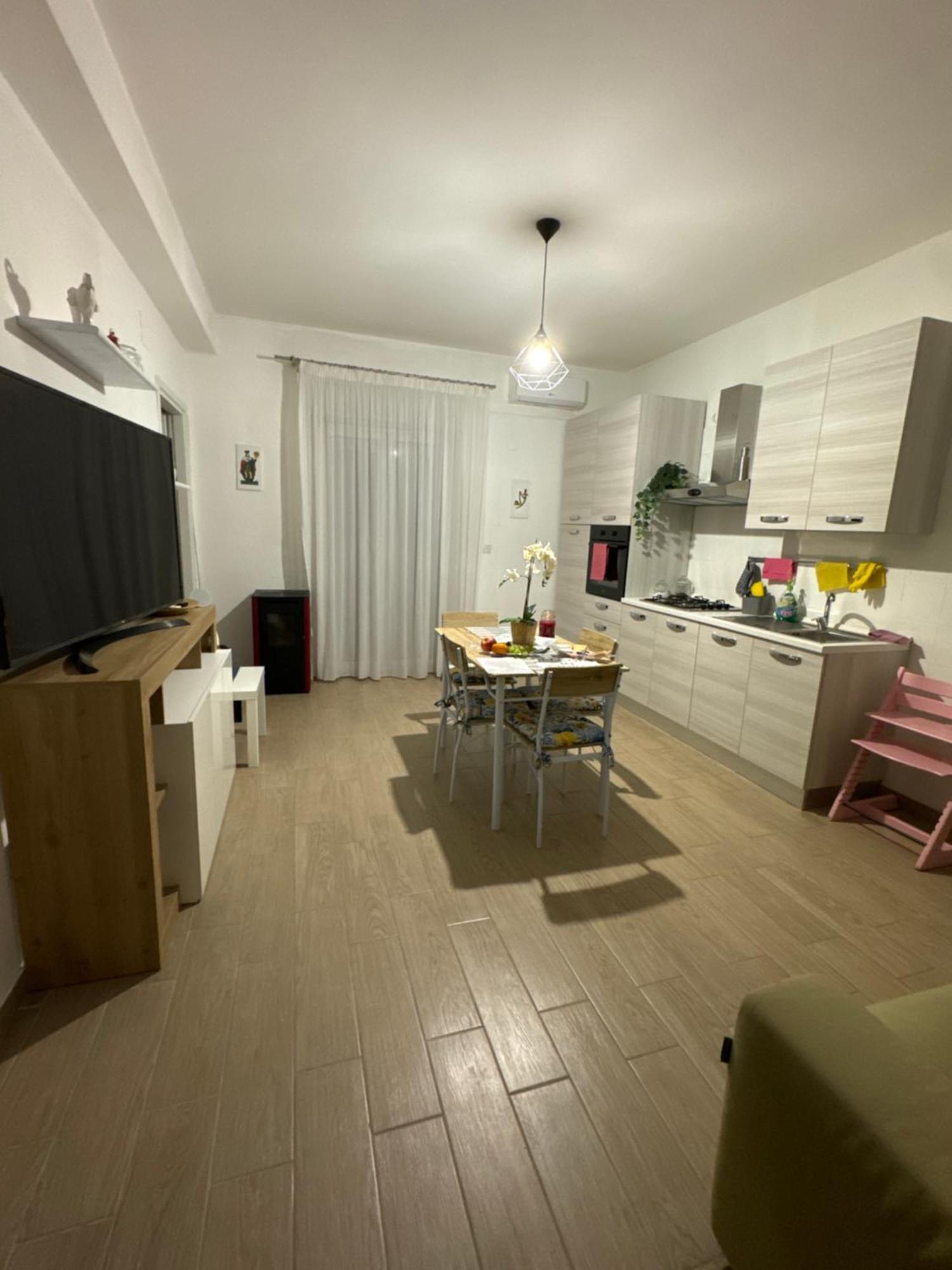 Апартаменты Casa Sole Sofie Aci Catena Экстерьер фото