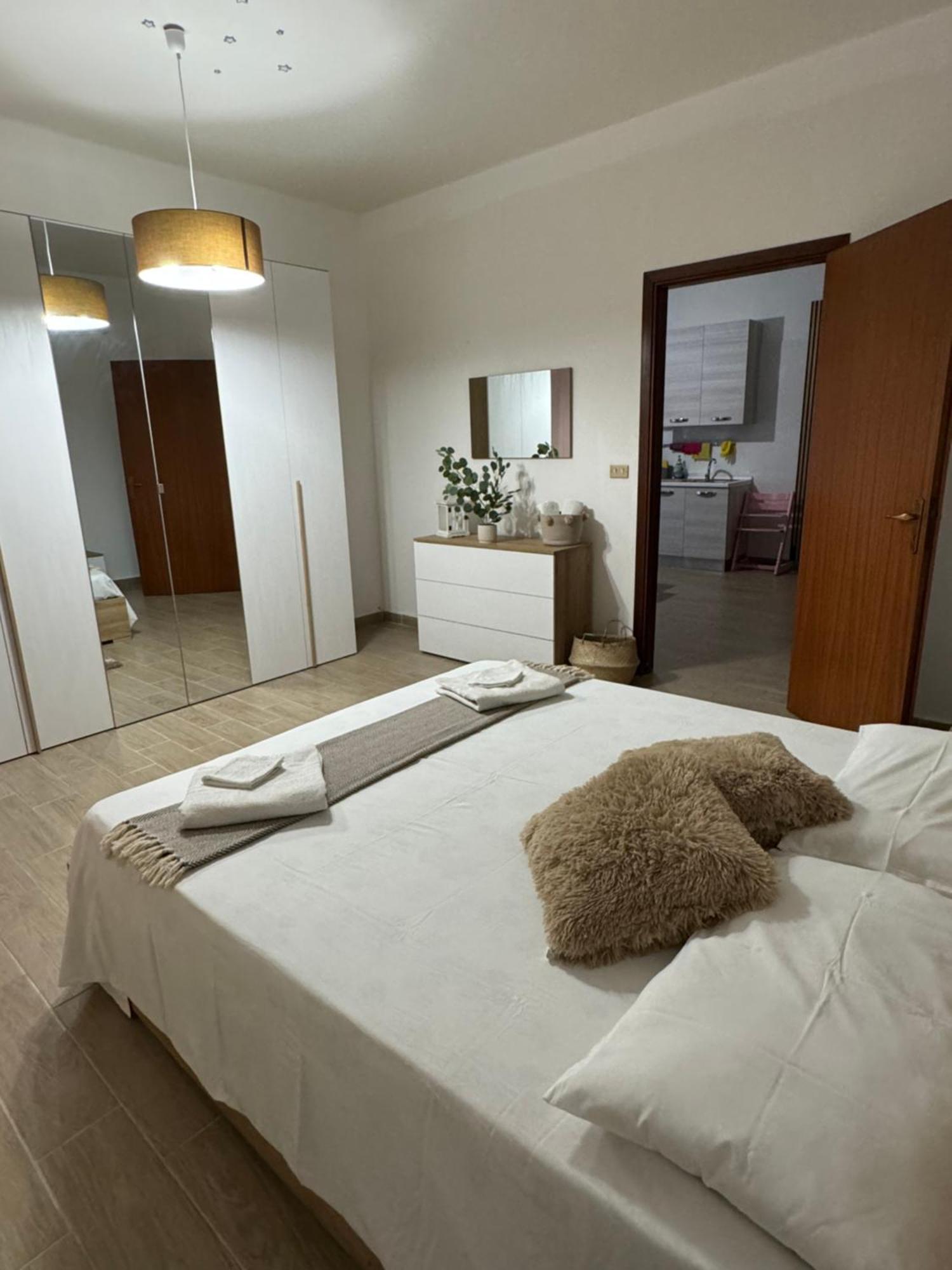 Апартаменты Casa Sole Sofie Aci Catena Экстерьер фото