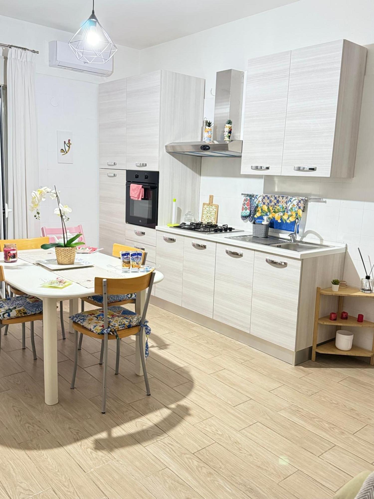 Апартаменты Casa Sole Sofie Aci Catena Экстерьер фото