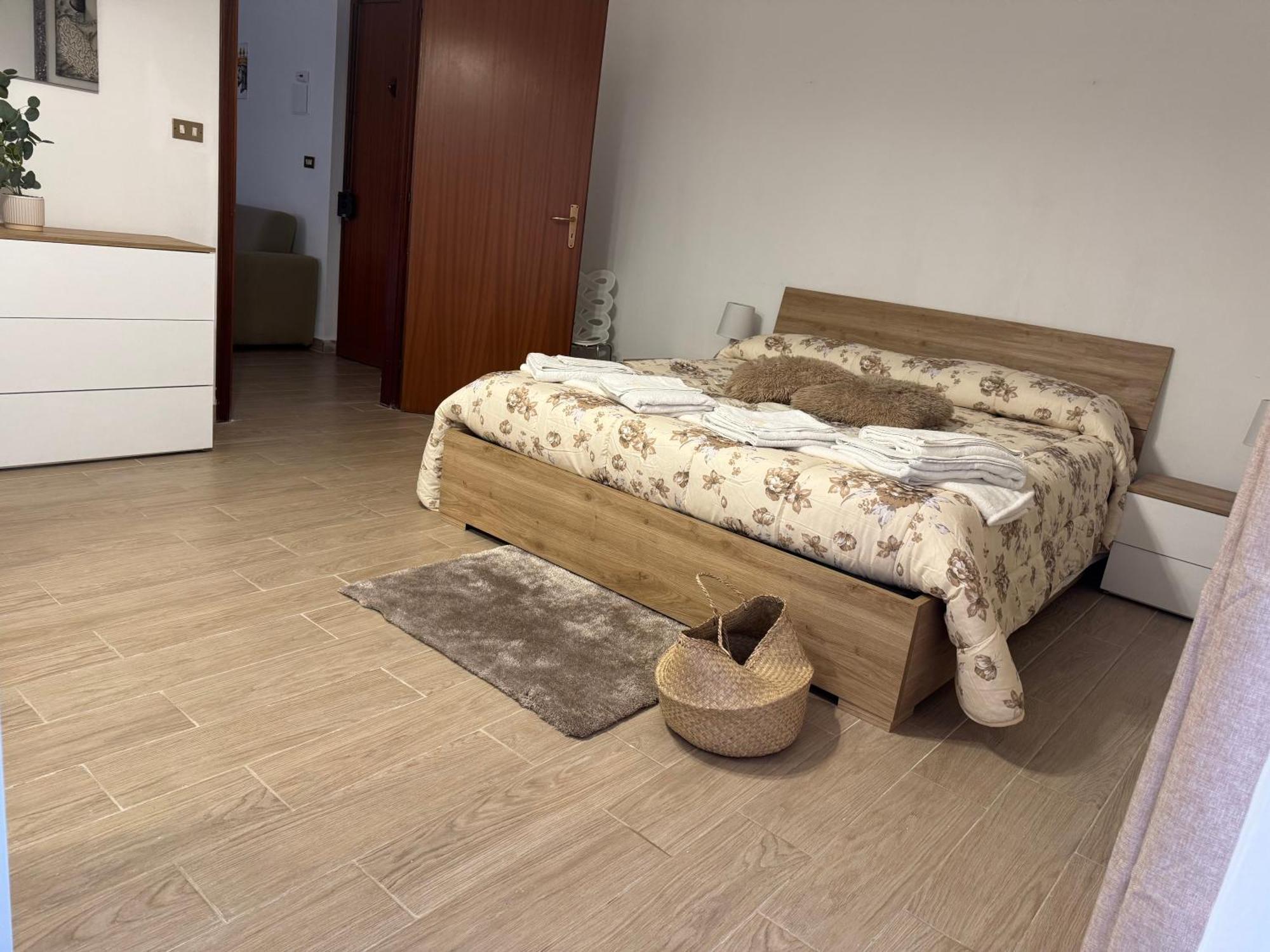 Апартаменты Casa Sole Sofie Aci Catena Экстерьер фото